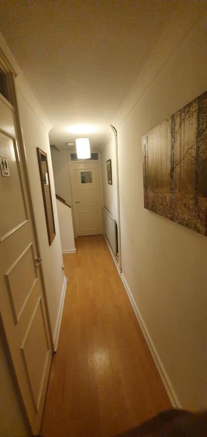 Spacious And Serene Stay Near Milton Keynes Centre Willen Eksteriør bilde